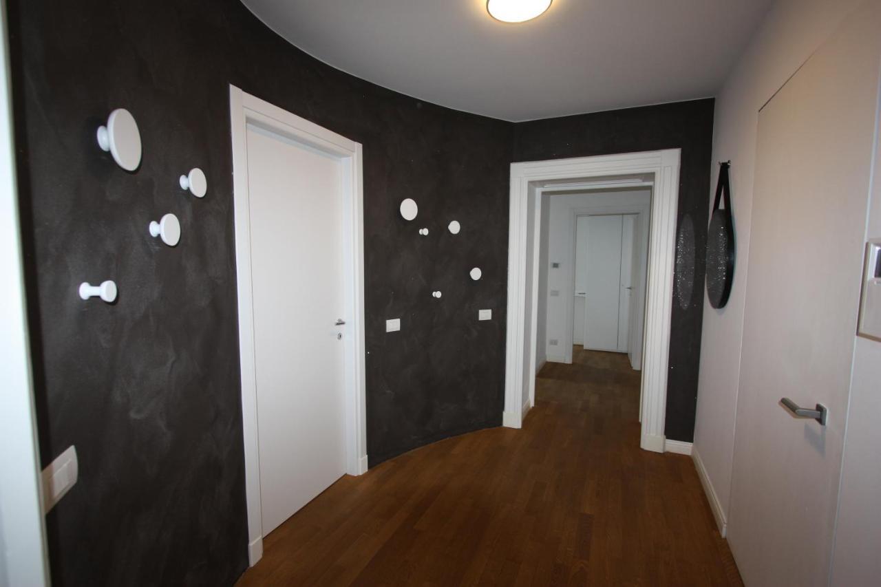Palazzo Della Torre Elegant Apartment In コモ エクステリア 写真